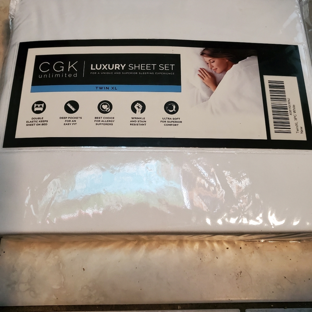 NWOT CGK Unlimited Luxury Sheet Set - Picture 2 of 4